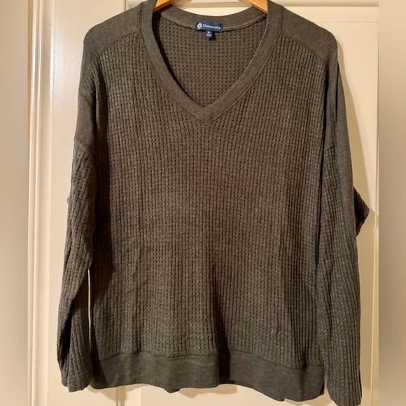 Simple Gray Waffle Knit Top - Picture 1 of 2